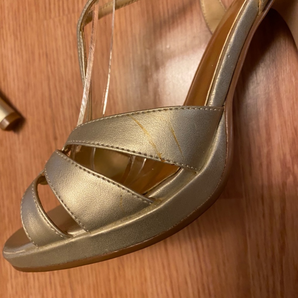 Shoes - Picture 3 of 3